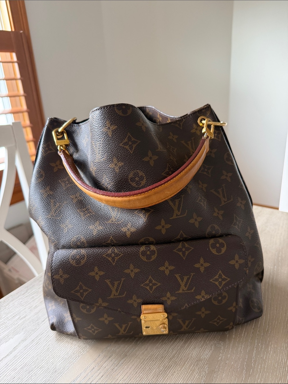 Louis Vuitton Monogram Metis Shoulder Bag with Vachetta Trim